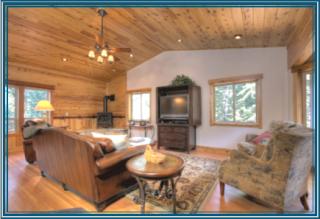 13736 Pathway Ave, Truckee CA  96161-6220 exterior