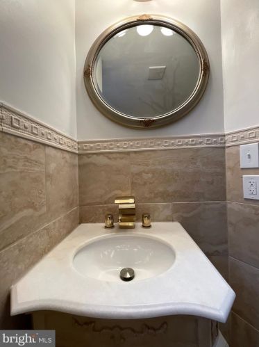 430 Erie St, Camden NJ  08102-2504 exterior