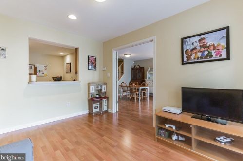 6507 Coventry Way, Mount Laurel NJ  08054-6828 exterior