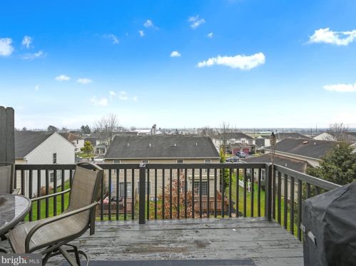 162 Eagle Dr, Ephrata PA 17522-8772 exterior