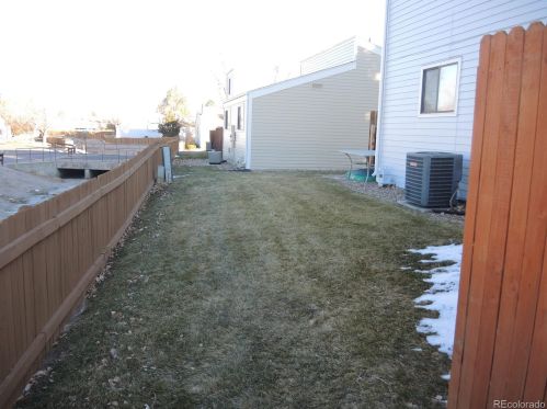 16465 Radcliff Pl, Denver CO  80015-7099 exterior
