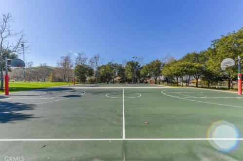 39 Tall Oak, Irvine CA  92603-4213 exterior