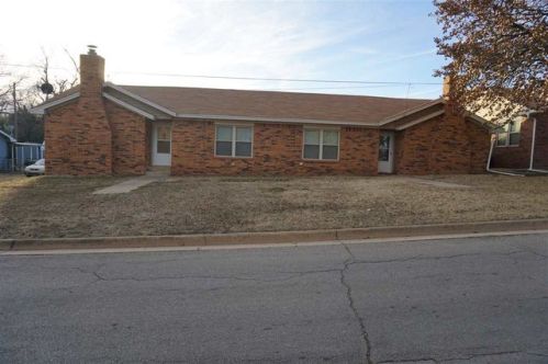625 Lakeview Ave, Healdton, OK 73438-3253