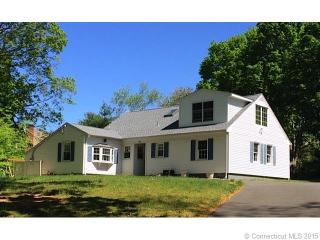 86 Davis Dr, Guilford, CT 06437-2902