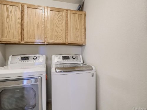 21738 Mansfield Pl, Aurora CO  80018-3058 exterior