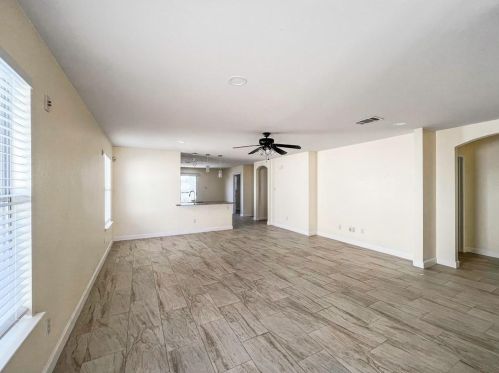 116 Remington Dr, Uhland TX  78640-4329 exterior