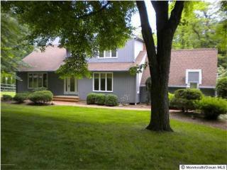 73 Hillyer Cir, Middletown, NJ 07748-3211