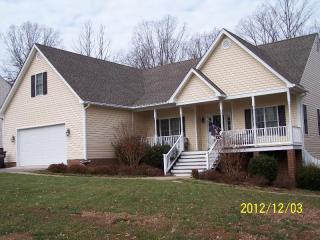6406 Arbor Meadows Ter, Chester, VA 23831-7833