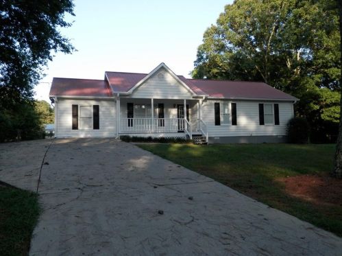13 Red Barn Rd, Taylorsville, GA 30178-1842