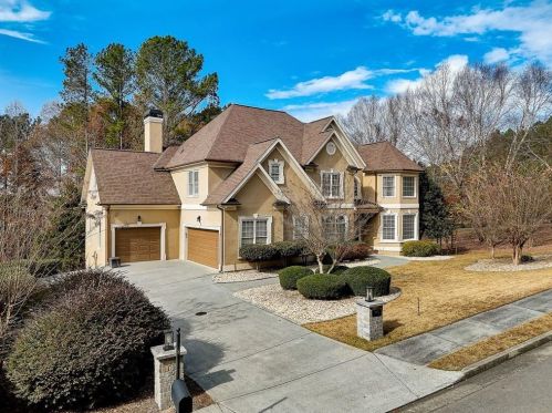 300 Maddox Pl, Holly Springs, GA 30115-2278