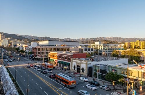 519 Caruso Ave, Glendale CA  91210-1518 exterior