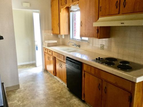 2225 Sylvan Ave, Modesto, CA 95355-9614