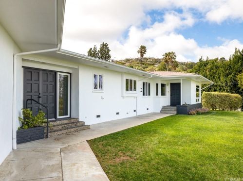 29 Avenida Corona, Palos Verdes Estates, CA 90275-6327