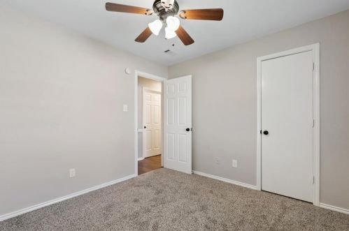 2709 Rdg Rd, Fort Worth TX  76133-7723 exterior