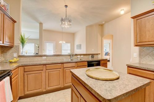 4733 Homelands Way, Fort Worth TX  76135-1666 exterior