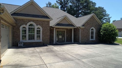 156 Westin Park Dr, Locust Grove, GA 30248-2082