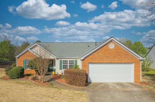 1038 River Plantation Dr, Holly Springs, GA 30188-2387