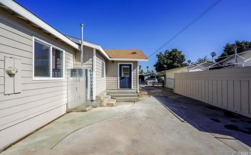 1906 Van Ness Ave, Santa Ana CA 92707-2638 exterior