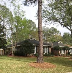 1114 Ravenwood Cir, Valdosta, GA 31602-1262