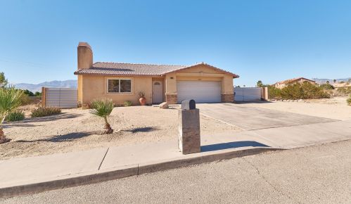 13827 Ocotillo Rd, Desert Hot Springs, CA 92240-5960