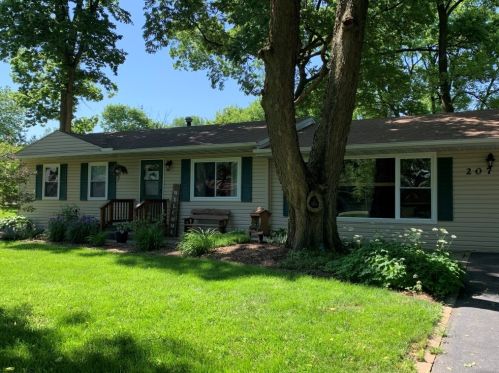 207 Oakwood Dr, Joliet, IL 60404-9054