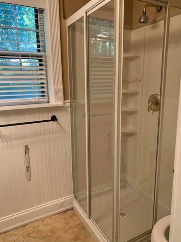 500 Carriage Dr, Atlanta GA  30328-3307 exterior