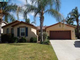 4345 Sweet Ct, Visalia, CA 93291-4042