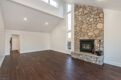 113 Everdale Rd, Dover NJ  07869-2301 exterior