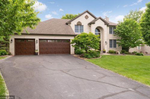 10147 Bridgewater Pkwy, Saint Paul MN  55129-8587 exterior