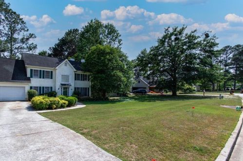 3485 Honeycomb Dr, Conyers, GA 30094-3659
