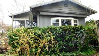 419 Troost St, Roseburg, OR 97471-2235