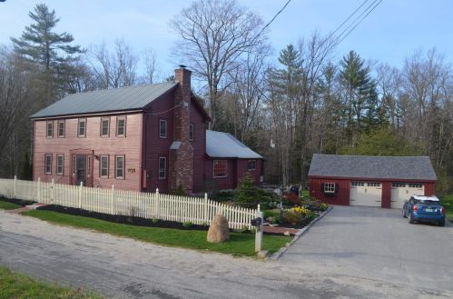 38 Water St, Bradford, NH 03221-3318