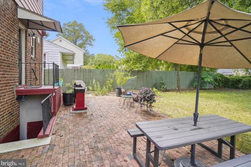 2307 Homestead Dr, Silver Spring MD 20902-4950 exterior