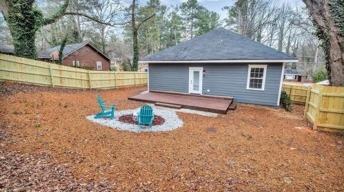 2676 Burton Rd, Atlanta GA  30311-1224 exterior