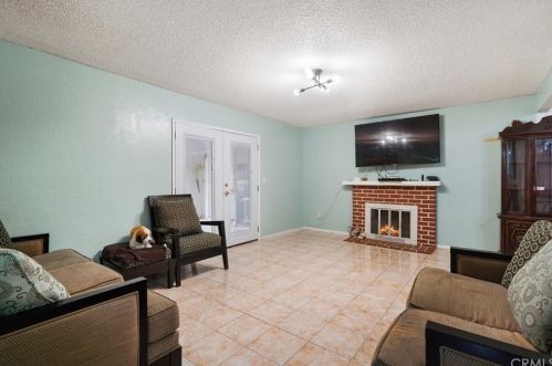 10462 Hole Ave, Riverside CA  92505-1620 exterior