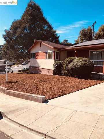 2811 Jo Ann Dr, Richmond, CA 94806-2716