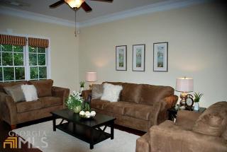 3231 Lina Dr, Tucker, GA 30084-2255