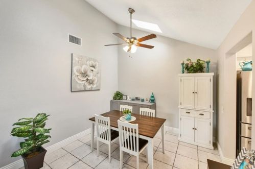 571 Glenhurst Dr, Anaheim CA  92808-1927 exterior