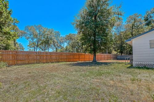 16723 Lk Cir, Conroe TX  77302-5343 exterior