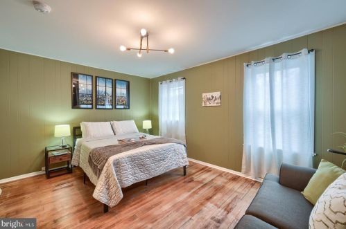 411 Ross St, Lancaster PA  17602-1943 exterior