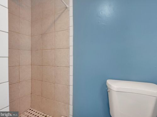 218 Duke St, Lancaster PA  17602-4205 exterior