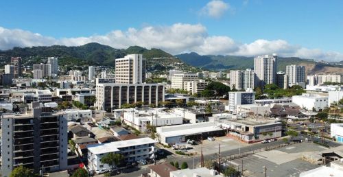 735 Birch St, Honolulu HI  96814-2908 exterior