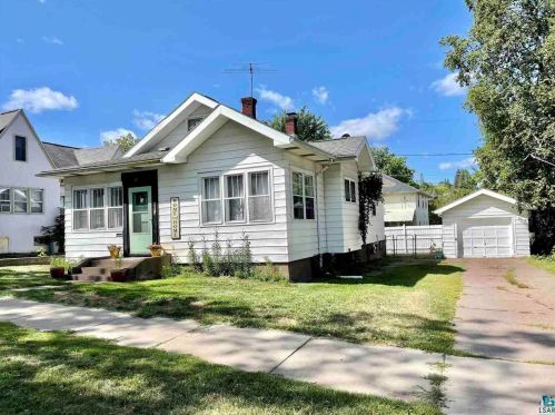 19 4th St, Scanlon, MN 55720-1717