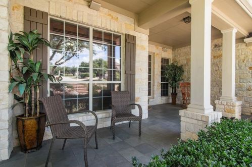 240 Bolton Dr, Austin, TX 78737-4528