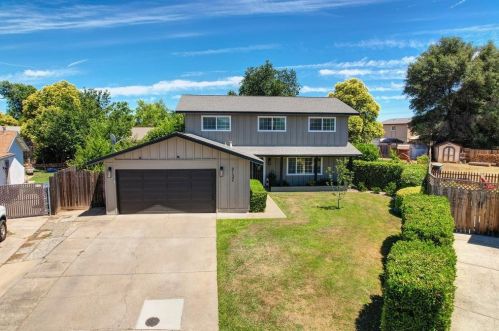 8132 Craft Ct, Citrus Heights, CA 95662-2902