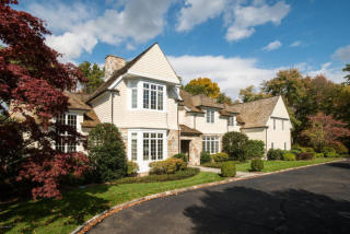 3 Dunwoodie Pl, Greenwich CT  06830-3519 exterior