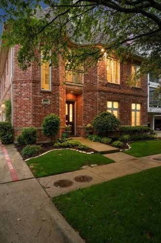 4007 Bowser Ave, Dallas TX 75219-3710 exterior