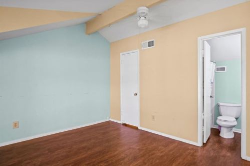 203 Deep Dl Ln, Conroe TX  77304-1249 exterior