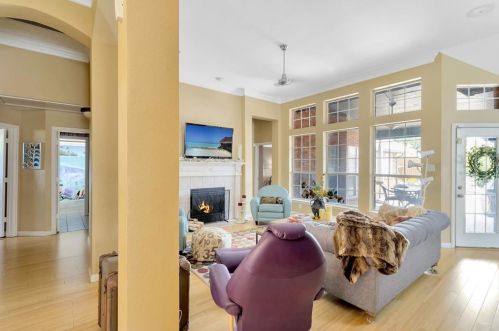 522 Thunderbrook Rd, Garland TX 75044-4956 exterior