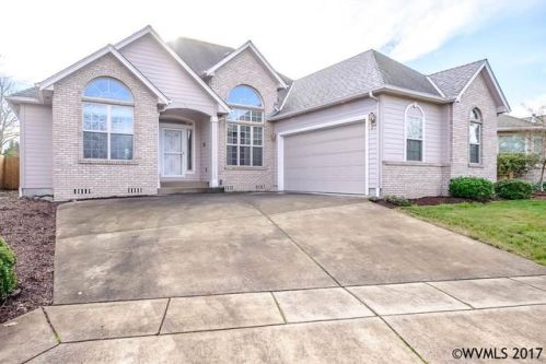 2572 Page Ct, Albany, OR 97322-5966